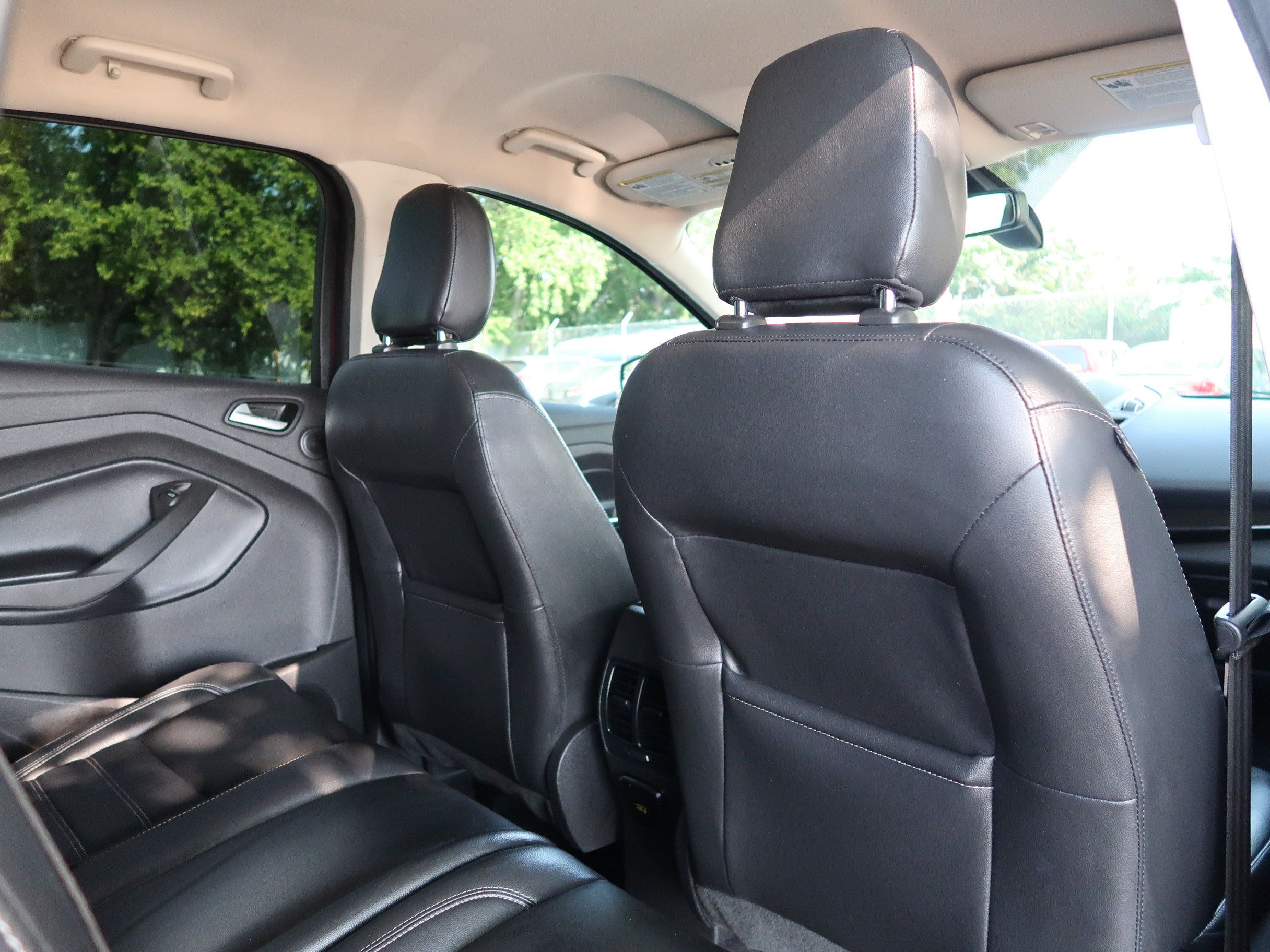 Used 2019 Ford Escape Titanium FWD image 26