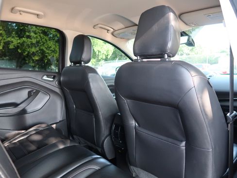 Used 2019 Ford Escape Titanium FWD image 26