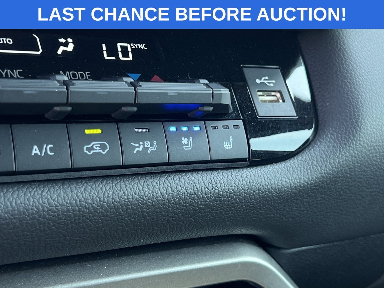 Used 2025 Toyota Sequoia Limited RWD image 22