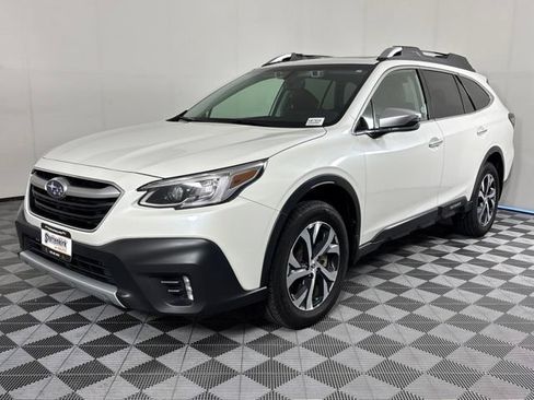Used 2021 Subaru Outback Touring XT AWD/4WD image 2