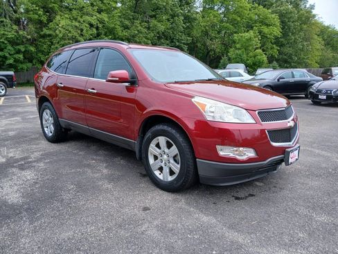 Used 2011 Chevrolet Traverse LT w/ Personal Connectivity Package image 3