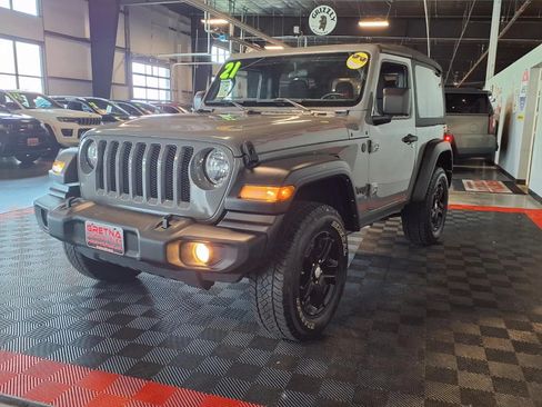 Used 2021 Jeep Wrangler Sport AWD/4WD image 4