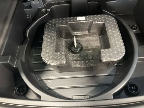 Used 2023 Cadillac XT4 Luxury image 31