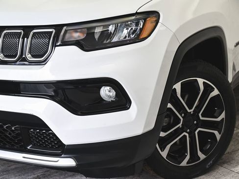 Used 2022 Jeep Compass Limited w/ Sun and Sound Group image 39