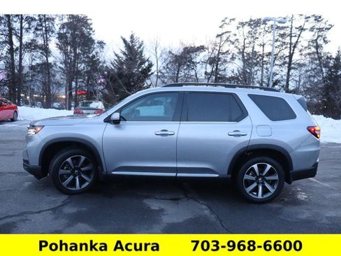 Used 2023 Honda Pilot Elite image 4