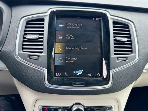 Used 2021 Volvo XC90 T5 Momentum w/ Climate Package image 16