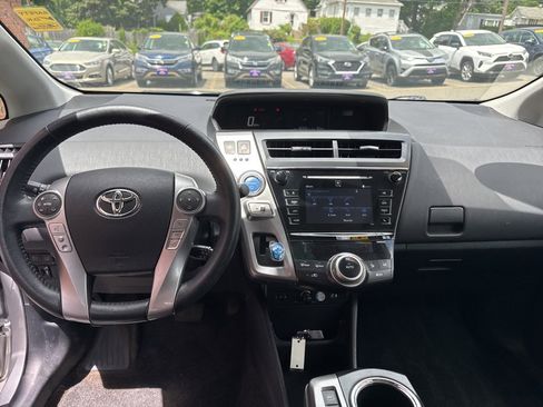 Used 2015 Toyota Prius V Five w/ Advanced Technology Package FWD image 20