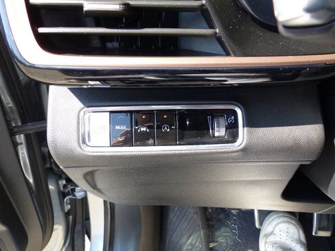 Used 2024 Buick Envision Sport Touring AWD/4WD image 28