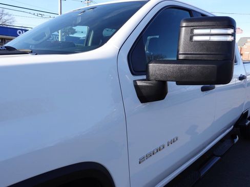 Used 2022 Chevrolet Silverado 2500 W/T w/ WT Convenience Package AWD/4WD image 8