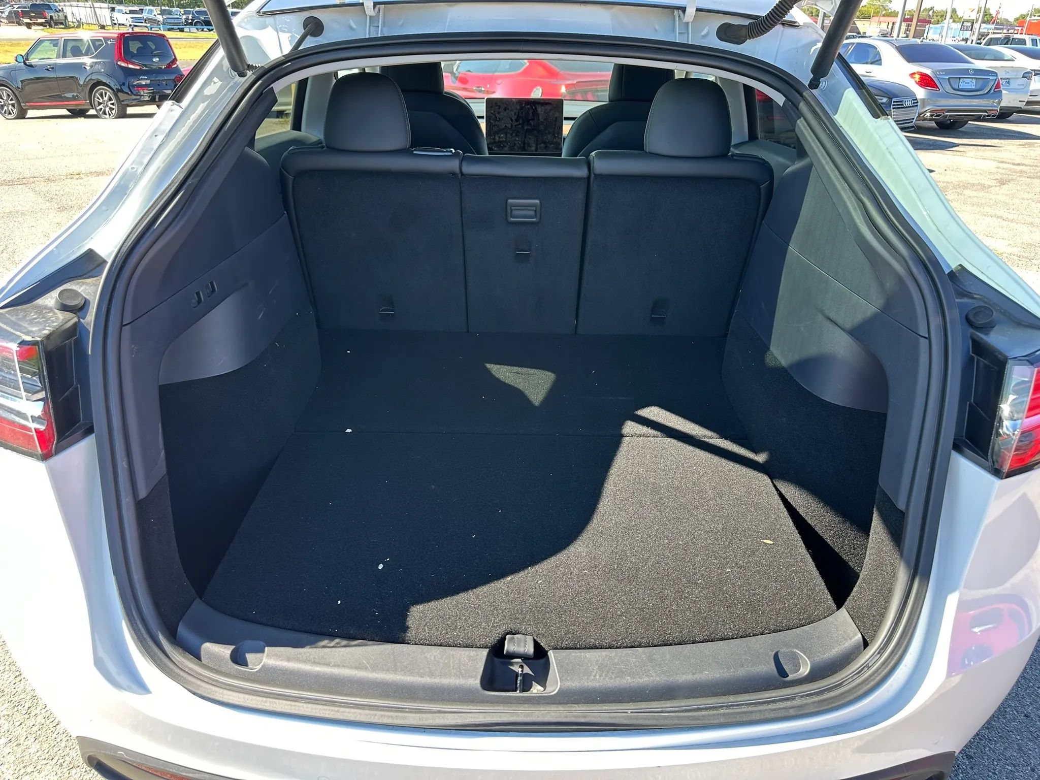 Used 2020 Tesla Model Y Long Range AWD/4WD image 17