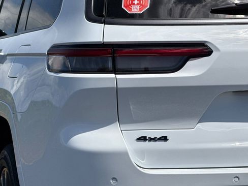 New 2026 Jeep Grand Cherokee L Limited AWD/4WD image 26