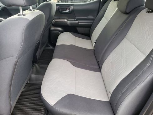 Used 2021 Toyota Tacoma TRD Off-Road w/ Technology Package image 22