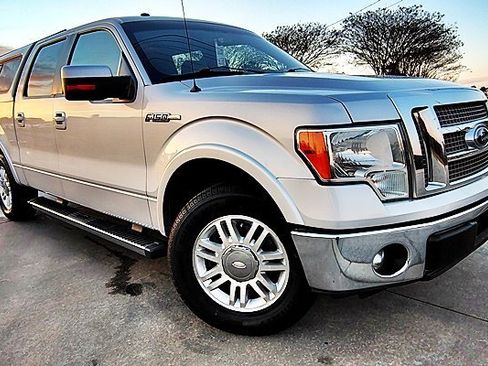 Used 2012 Ford F150 Lariat w/ Lariat Plus Pkg image 2