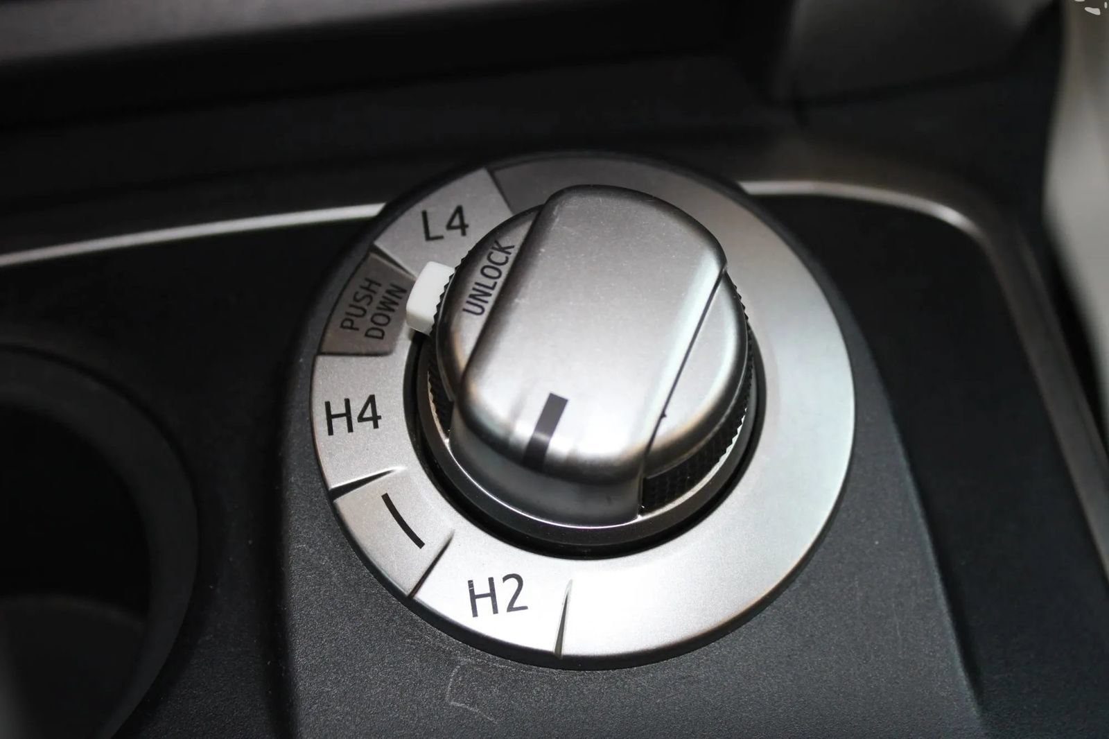 Used 2016 Toyota 4Runner SR5 AWD/4WD image 28