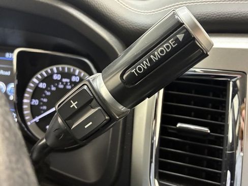 Used 2019 Nissan Titan PRO-4X w/ Pro-4x Convenience Package image 30