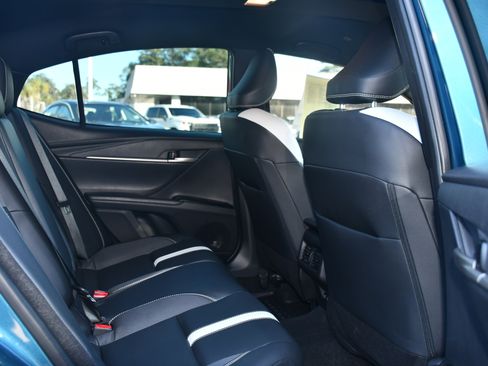 Certified 2025 Toyota Camry SE image 14