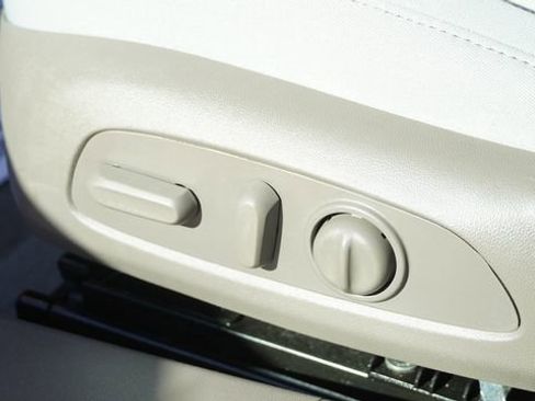 Used 2024 Chevrolet Malibu LT image 19