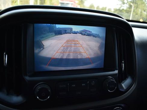 Used 2017 Chevrolet Colorado Z71 image 14