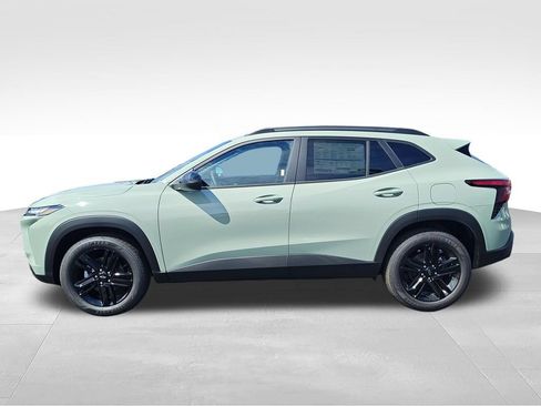 New 2026 Chevrolet Trax ACTIV w/ Driver Confidence Package FWD image 2