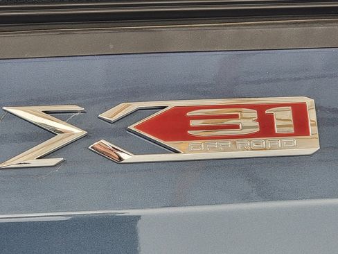 Used 2024 GMC Sierra 1500 SLT w/ SLT Premium Plus Package image 9