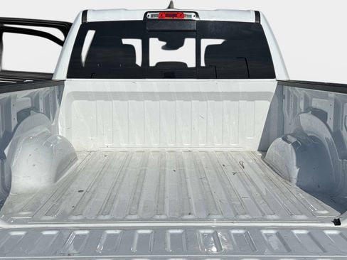 Used 2025 RAM 1500 Laramie AWD/4WD image 12