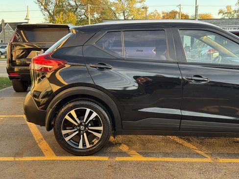 Used 2020 Nissan Kicks SV image 10