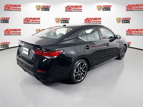 Used 2024 Nissan Sentra SR w/ SR Premium Package image 17