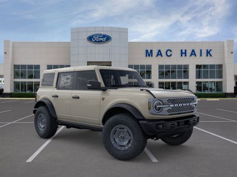 New 2025 Ford Bronco Badlands image 7