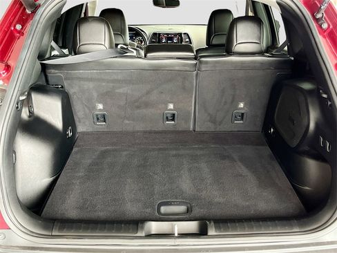 Used 2021 Jeep Cherokee Limited image 24