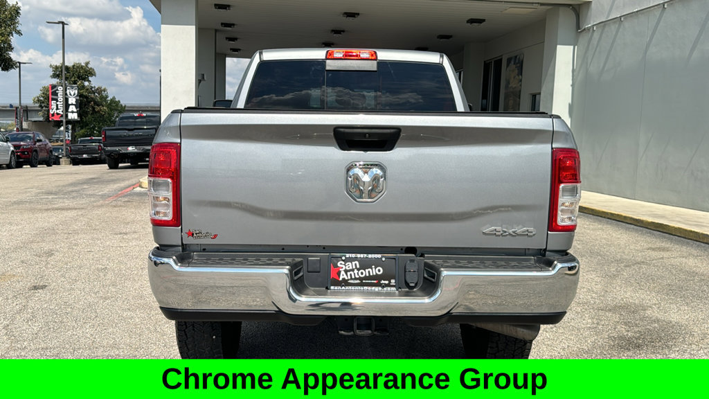 Used 2024 RAM 2500 Tradesman w/ Chrome Appearance Group AWD/4WD image 6