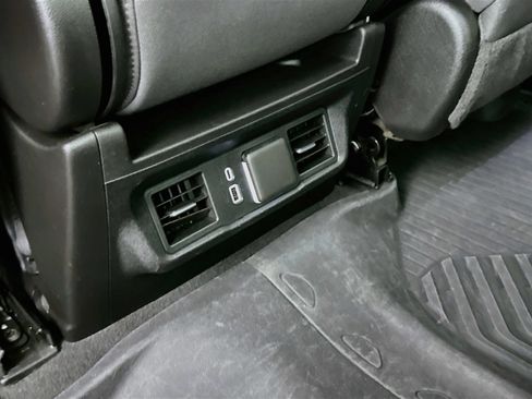 Used 2024 Chevrolet Silverado 1500 LT AWD/4WD image 26