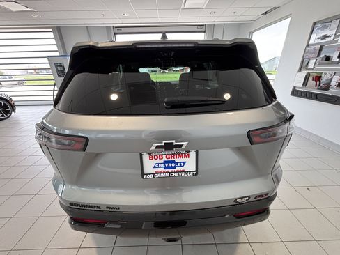 Used 2025 Chevrolet Equinox RS w/ Safety and Technology Package AWD/4WD image 8