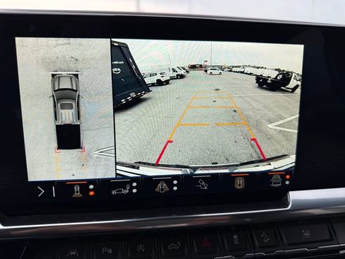 Used 2024 GMC Sierra 1500 SLT w/ SLT Premium Plus Package image 18