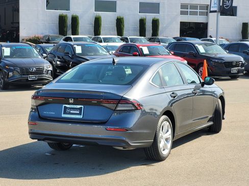 Certified 2025 Honda Accord LX image 5