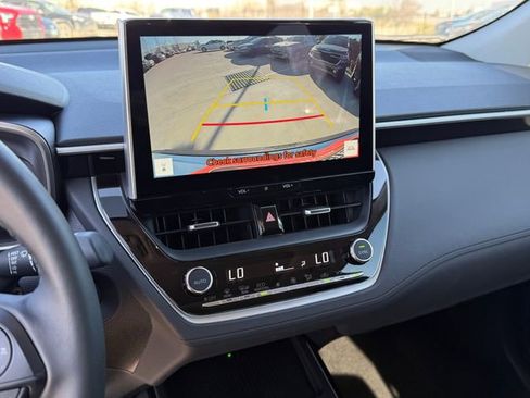 Used 2026 Toyota Corolla Cross XLE w/ Convenience Package image 21