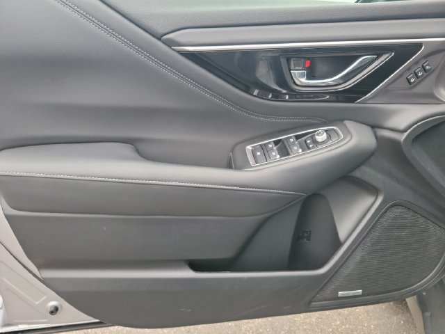 Used 2024 Subaru Outback Limited AWD/4WD image 12
