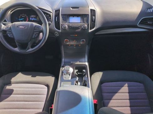 Used 2019 Ford Edge SE image 23