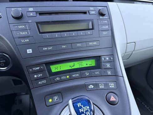 Used 2010 Toyota Prius Three image 30