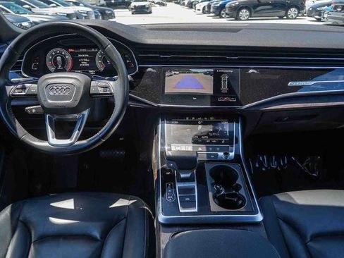 Used 2019 Audi Q8 Premium w/ Convenience Package AWD/4WD image 12