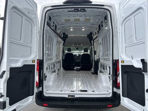 Used 2022 Ford Transit 250 148 High Roof RWD image 17