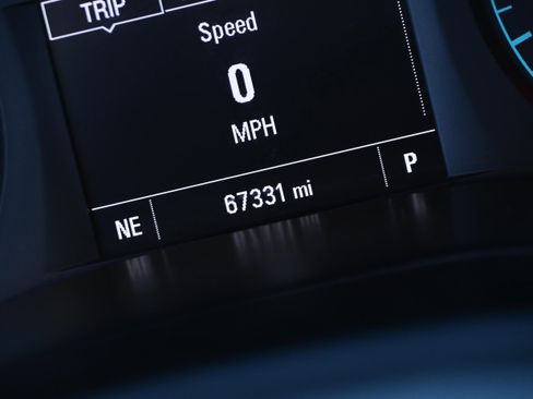 Used 2017 GMC Canyon 2WD Crew Cab w/ Convenience Package image 25