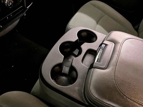 Used 2018 RAM 1500 Express image 17