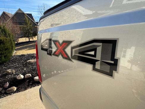 Used 2015 Ford F350 XLT w/ XLT Premium Package image 38