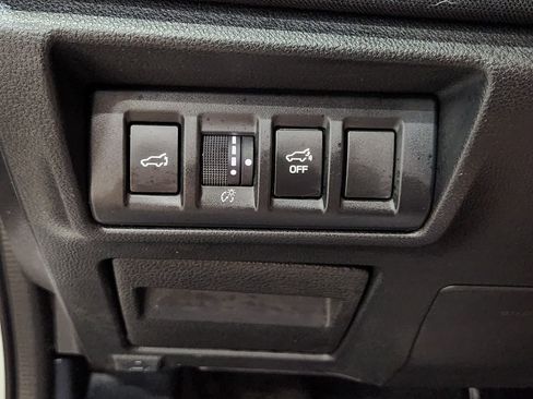 Used 2021 Subaru Outback Premium image 41