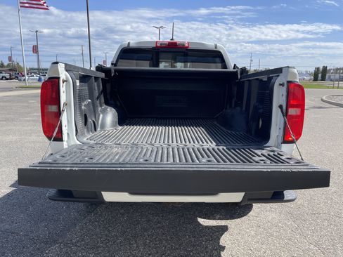 Used 2020 Chevrolet Colorado Z71 AWD/4WD image 8