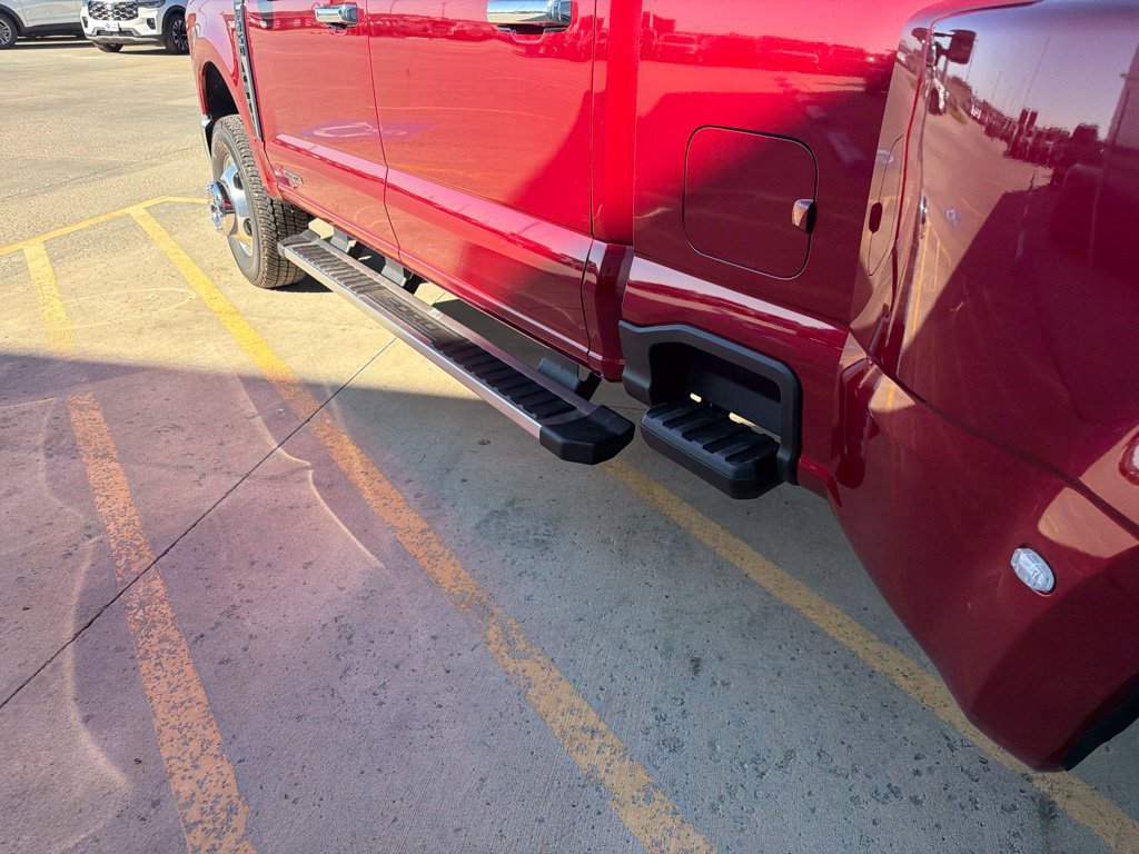 New 2027 Ford F350 Lariat w/ Lariat Premium Package AWD/4WD image 13