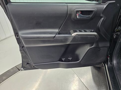 Used 2023 Toyota Tacoma Limited w/ Nightshade Package AWD/4WD image 28