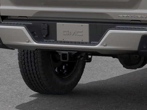 New 2026 GMC Canyon Denali AWD/4WD image 14