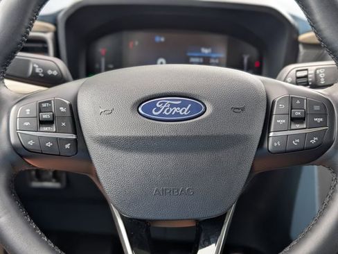 Used 2025 Ford Maverick Lariat w/ 4K Tow Package AWD/4WD image 29