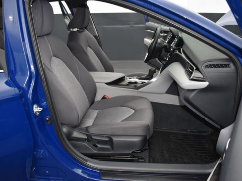 Used 2023 Toyota Camry LE image 25